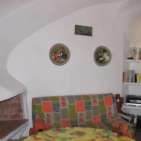 Feriehus Charming House With Sea View In *