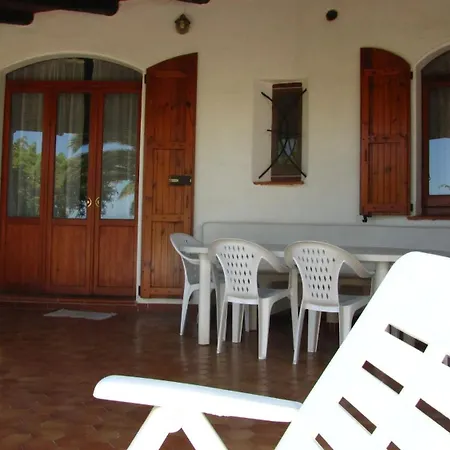 Vakantiehuis Charming House With Sea View In